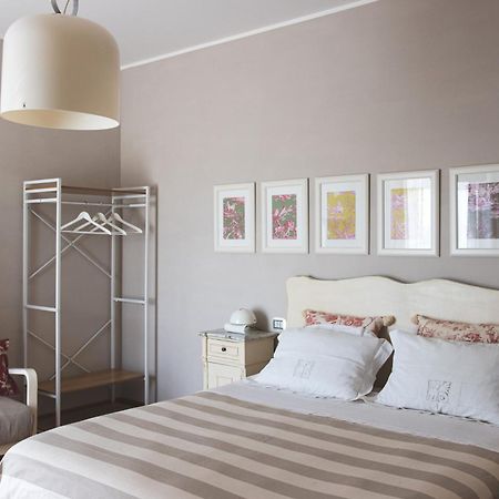 Villa Mariposa Чивитанова Марке Екстериор снимка
