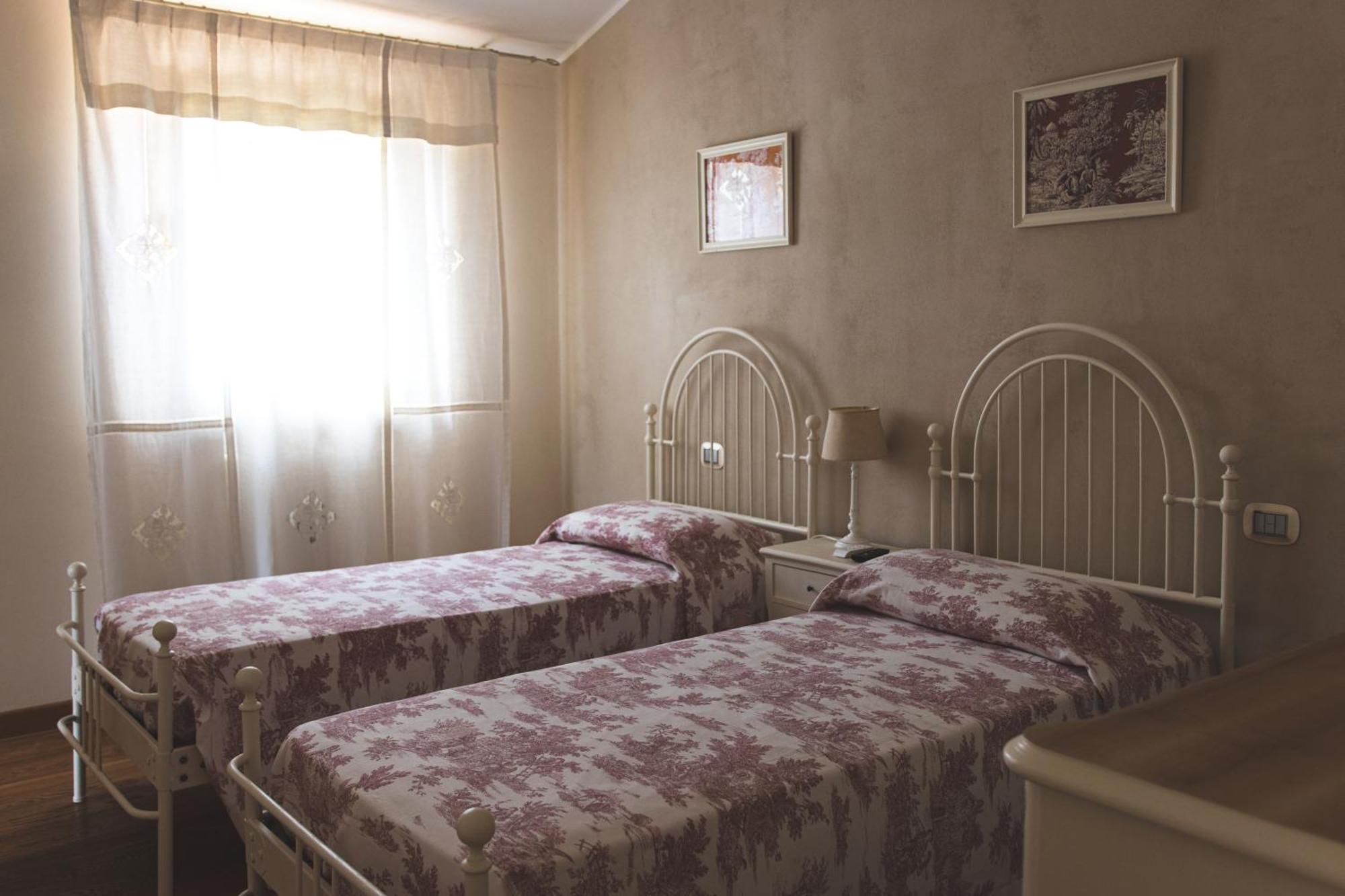 Villa Mariposa Чивитанова Марке Екстериор снимка